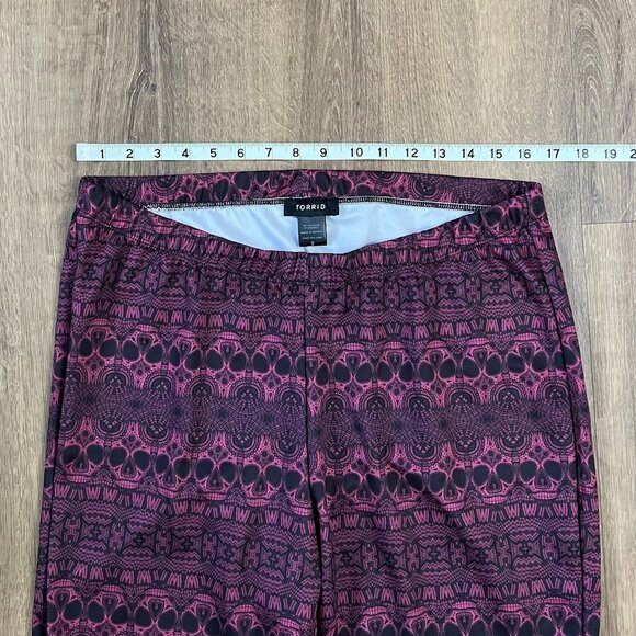 Torrid Skull Pink Purple Skull Patterned Leggings Sz 2X - Picture 5 of 9